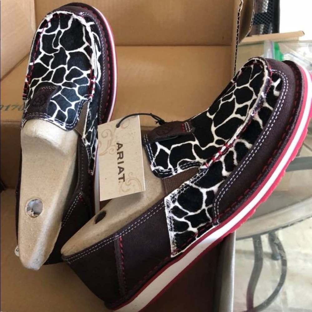 Ariat Cruisers